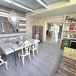 Townhouse אדחה