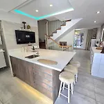 Townhouse *