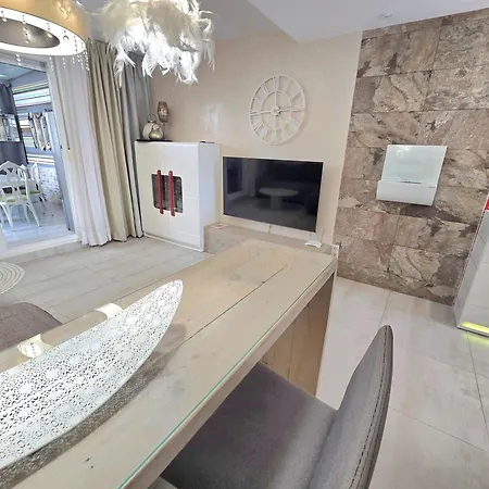 Townhouse * Адехе
